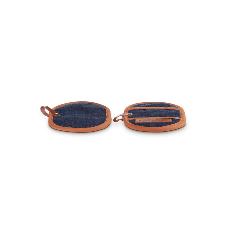 Le Creuset Denim Set of 2 Fingergrip Pot Holder image number 2
